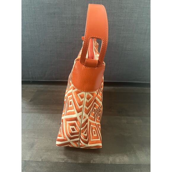 NEW Adrienne Vittadini Shoulder Woven Bag Orange Leather Details Zipper Closure - Picture 4 of 9